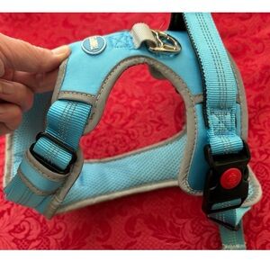 ThinkPet No Pull Harness Breathable Sport Harness with Handle for Med to LG Dogs
